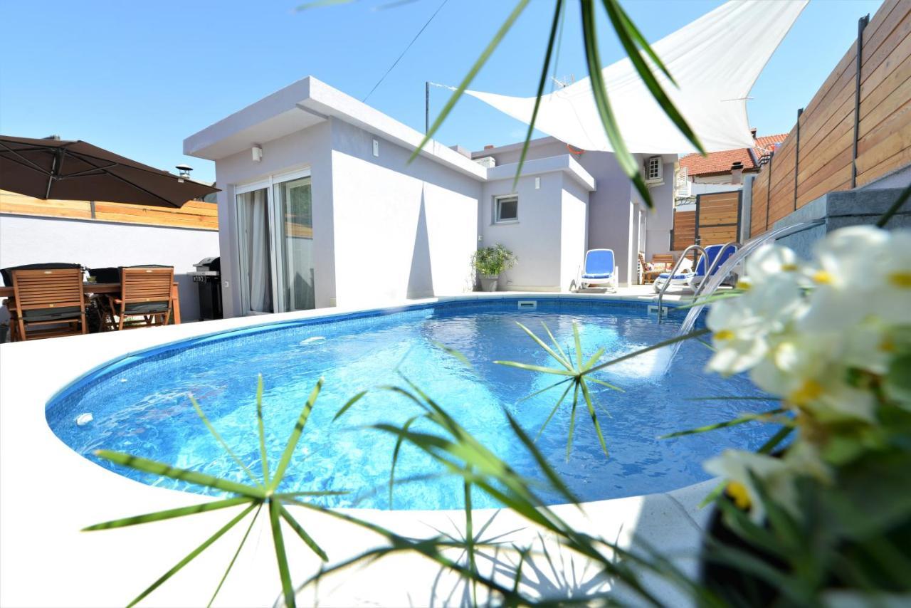 Pop&Rock Holiday House ザダル エクステリア 写真